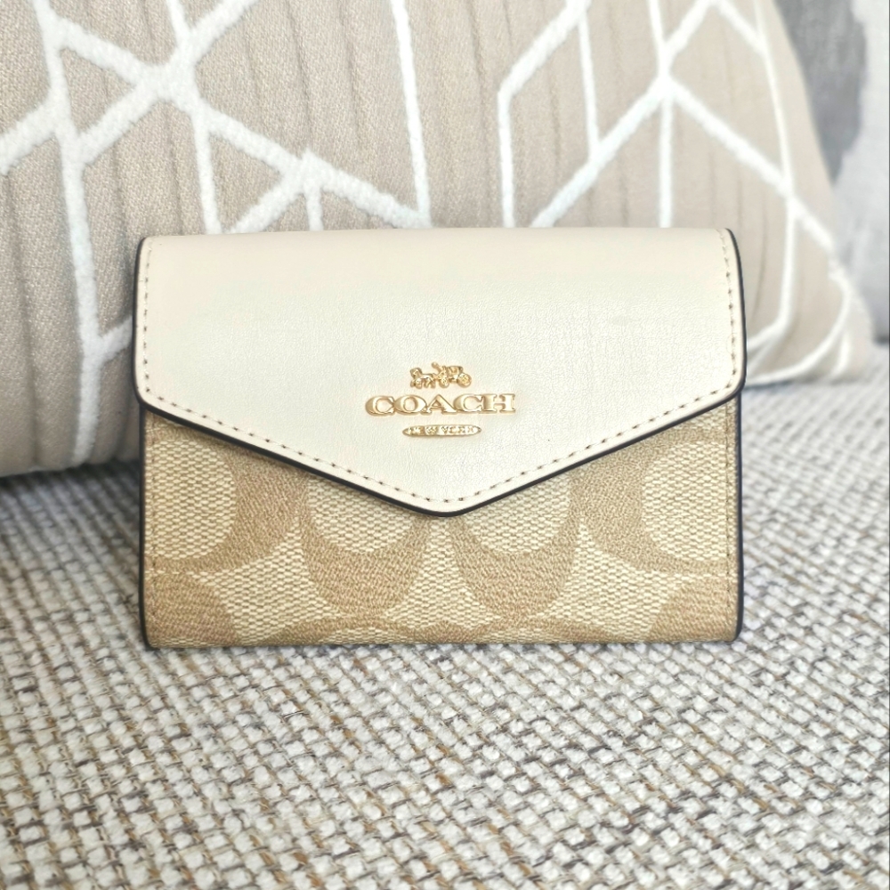 Coach Women’s Card Case CH202 FLAP CARD CASE